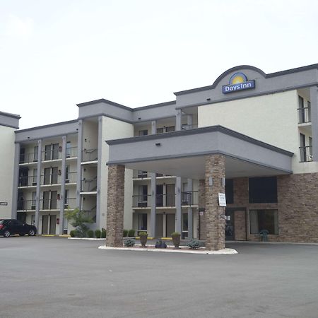 Days Inn By Wyndham Kodak/Sevierville Intrstate Smokeymntns Dış mekan fotoğraf