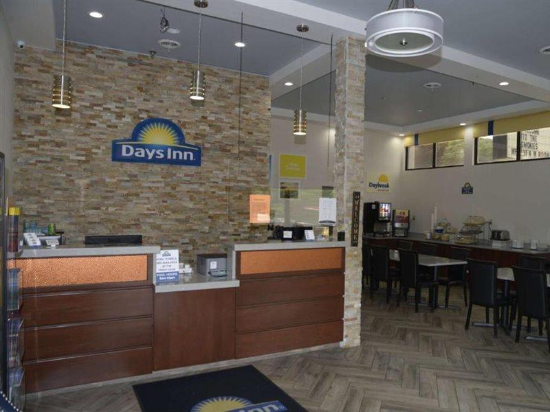 Days Inn By Wyndham Kodak/Sevierville Intrstate Smokeymntns Dış mekan fotoğraf