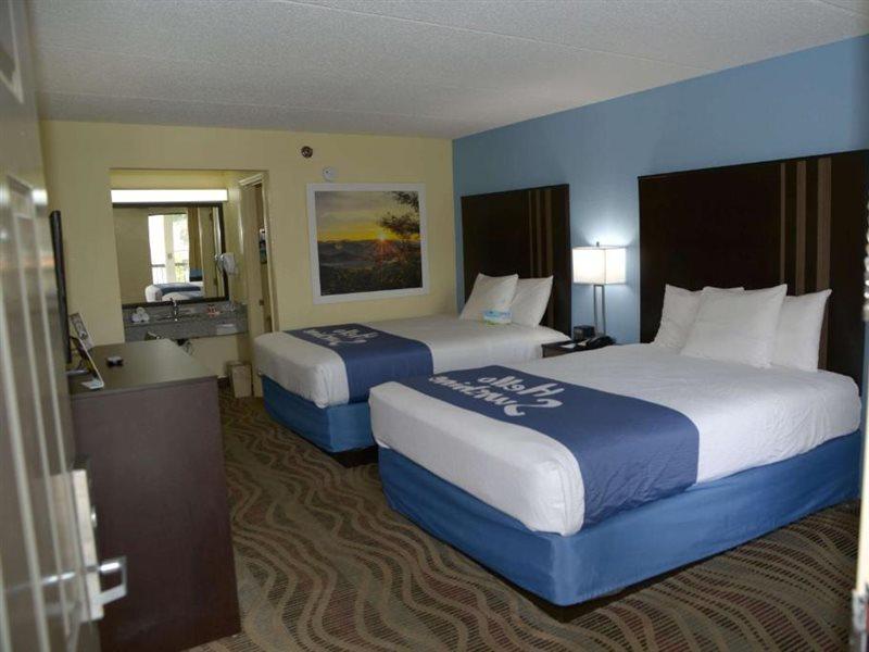 Days Inn By Wyndham Kodak/Sevierville Intrstate Smokeymntns Dış mekan fotoğraf