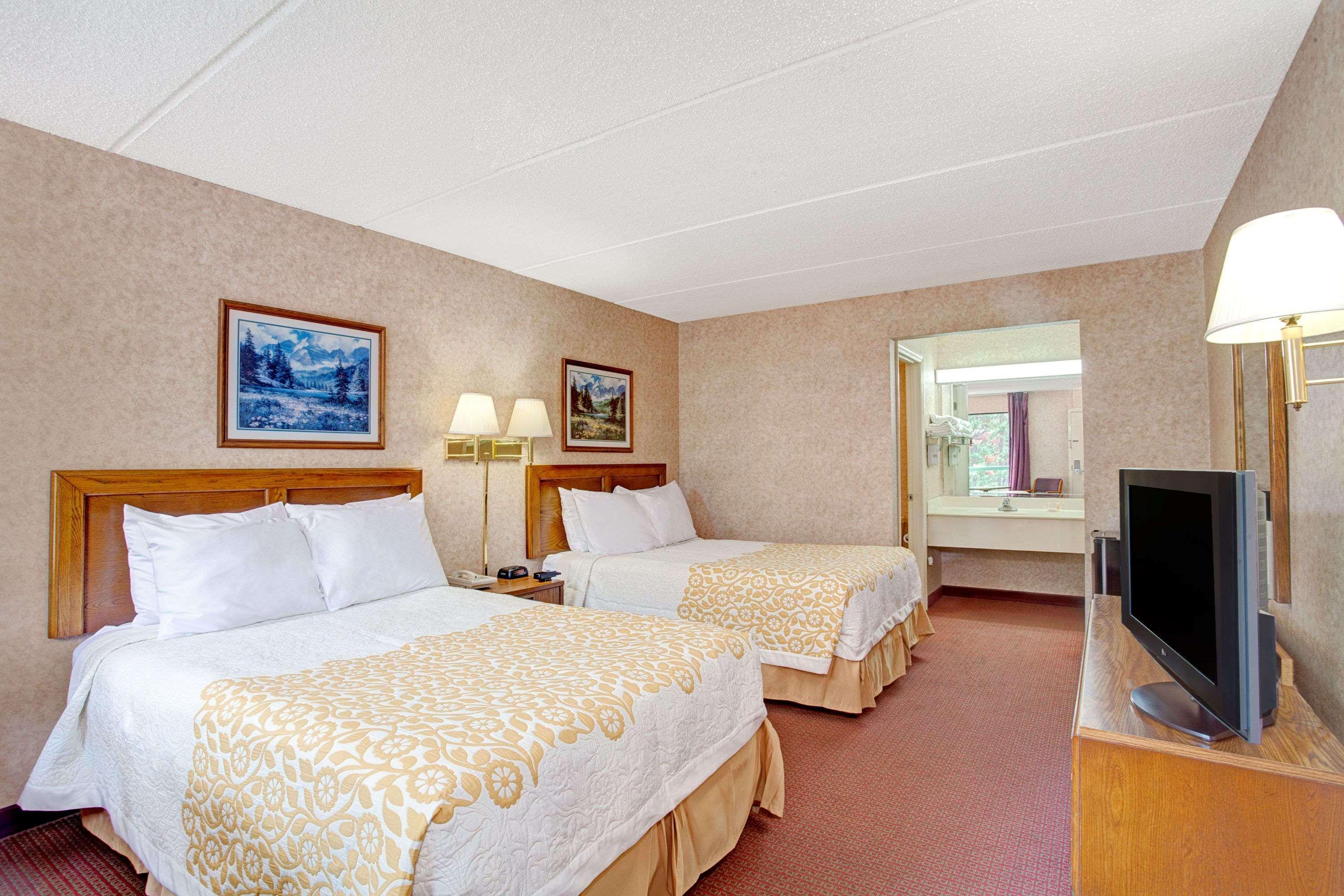 Days Inn By Wyndham Kodak/Sevierville Intrstate Smokeymntns Dış mekan fotoğraf