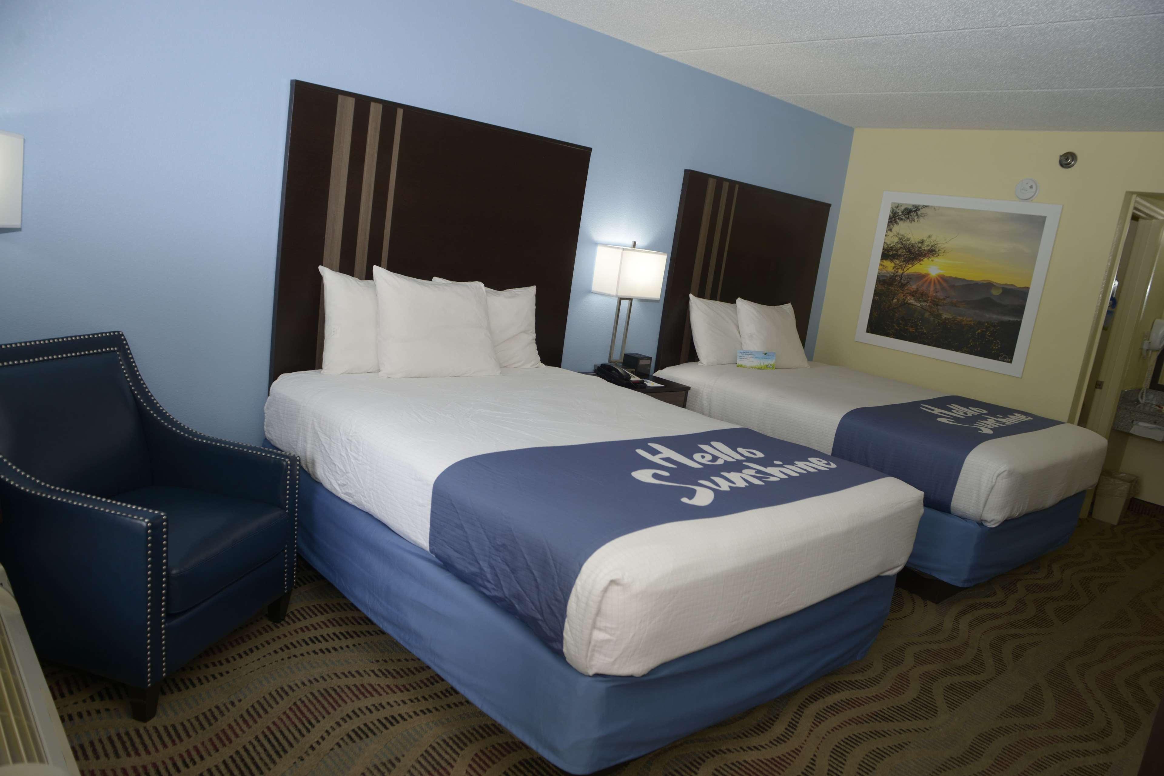 Days Inn By Wyndham Kodak/Sevierville Intrstate Smokeymntns Dış mekan fotoğraf